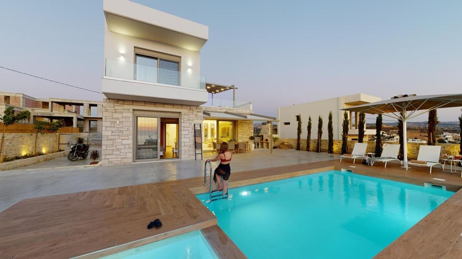 3 Muses Luxury * Kalamaki (Heraklion)