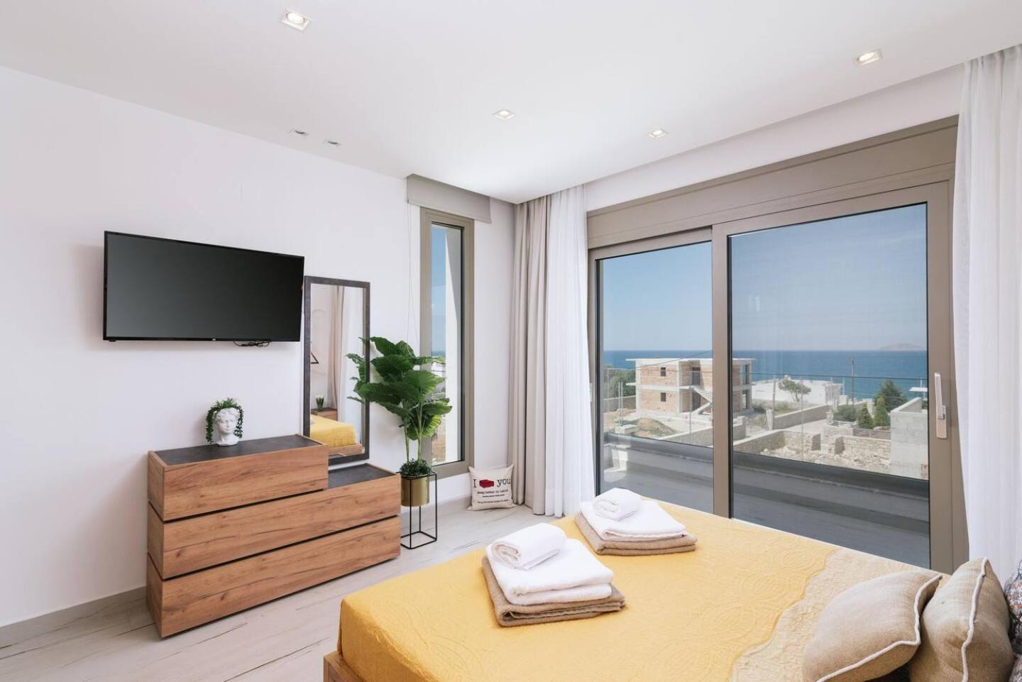 3 Muses Luxury Kalamaki (Heraklion)