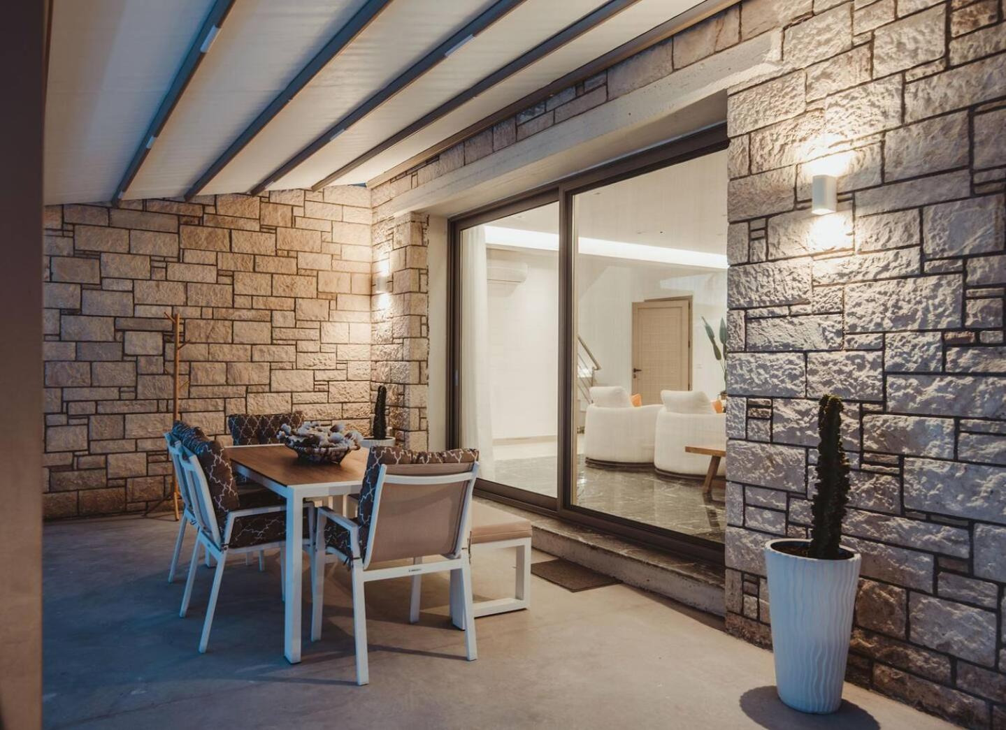 3 Muses Luxury * Kalamaki (Heraklion)